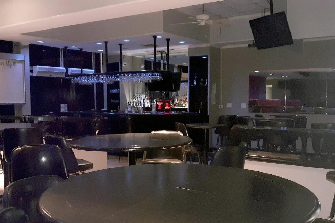 Oyo Hotel O Jackson I-55 North מראה חיצוני תמונה