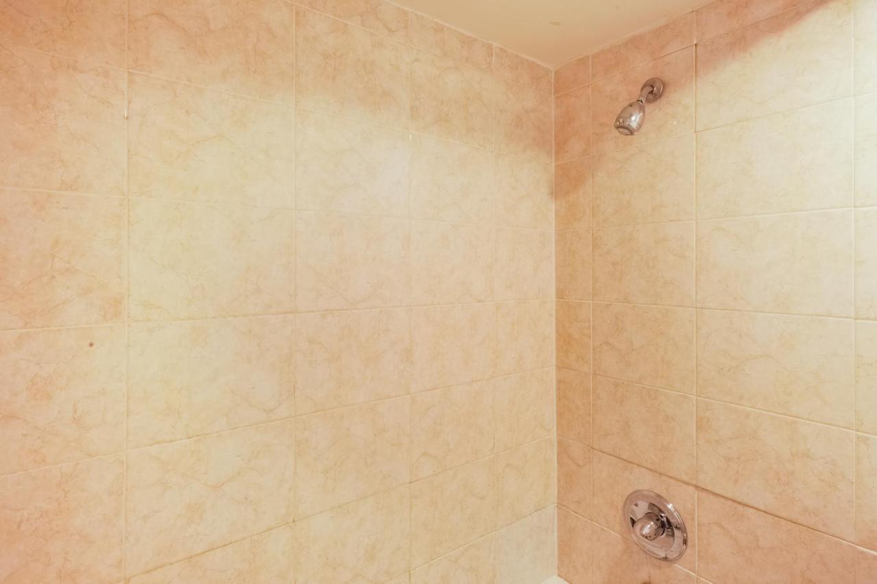 Oyo Hotel O Jackson I-55 North מראה חיצוני תמונה