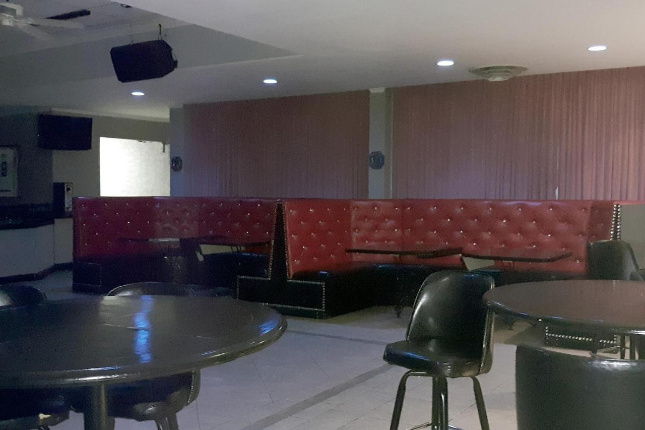 Oyo Hotel O Jackson I-55 North מראה חיצוני תמונה