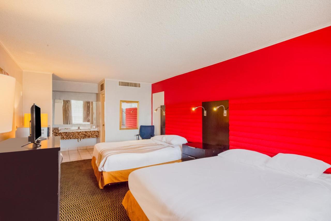 Oyo Hotel O Jackson I-55 North מראה חיצוני תמונה