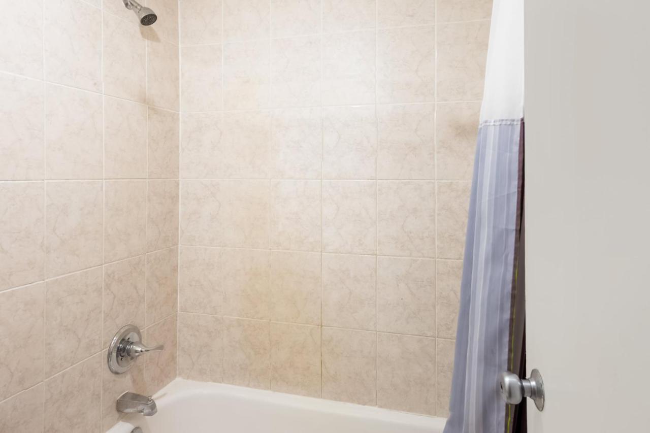 Oyo Hotel O Jackson I-55 North מראה חיצוני תמונה