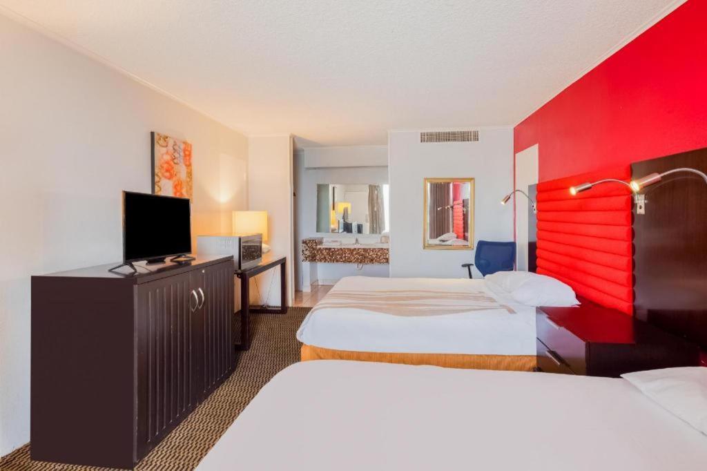Oyo Hotel O Jackson I-55 North מראה חיצוני תמונה